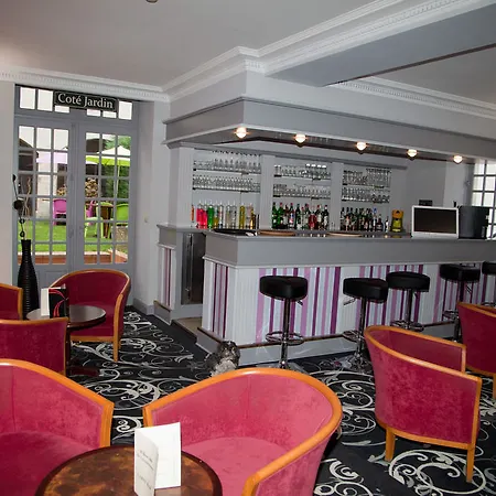 De Brunville Et La Table Du Grand Luxembourg Hotel 3*