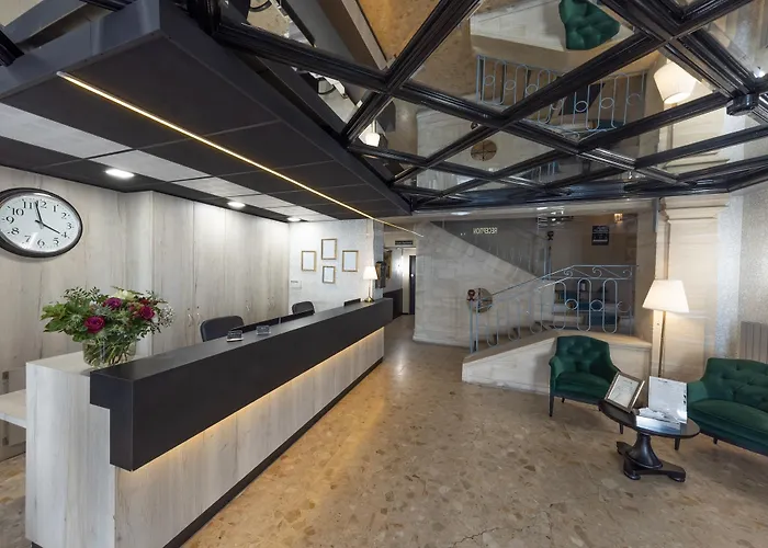 فندق De Brunville & بايو