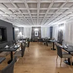De Brunville &