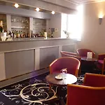 De Brunville & Hotell 3*
