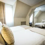 De Brunville Et La Table Du Grand Luxembourg Hotel