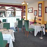 De Brunville &