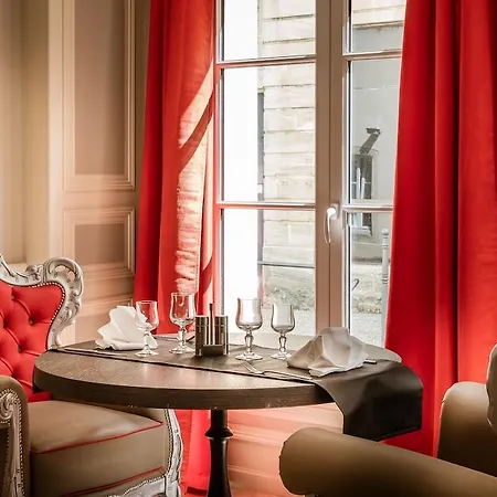 De Brunville Et Restaurant Le Café Louis Bayeux
