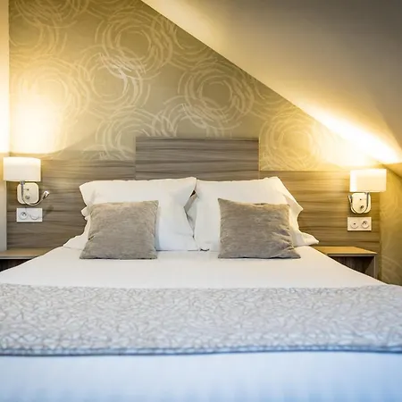 Hotel De Brunville Et Restaurant Le Café Louis 3*