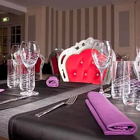 De Brunville & Otel 3*