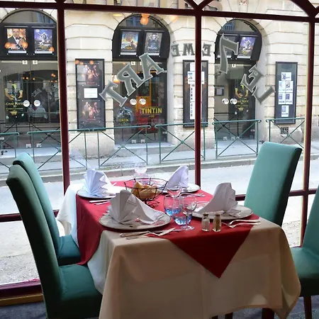 Hotel De Brunville Et Restaurant Le Café Louis