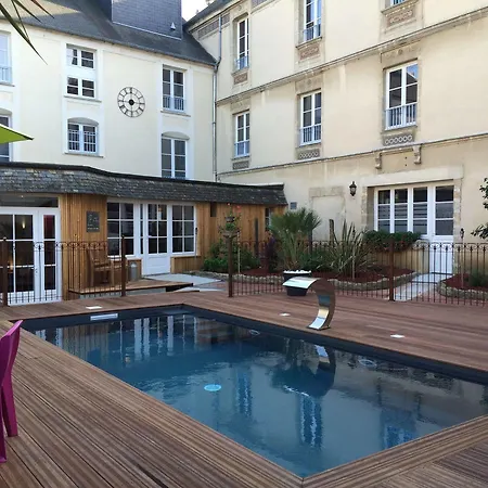 Hotel De Brunville Et Restaurant Le Café Louis