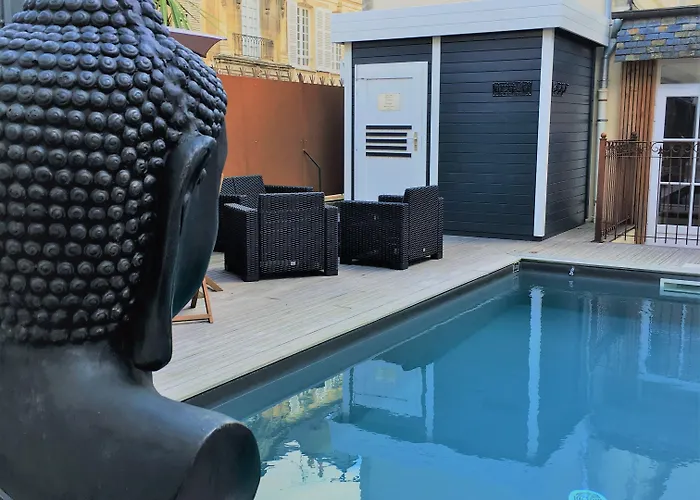 De Brunville Et La Table Du Grand Luxembourg 3* Bayeux