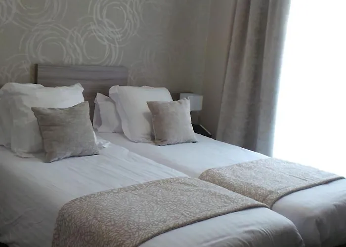 De Brunville Et La Table Du Grand Luxembourg