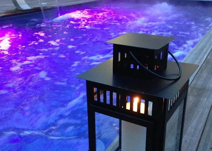 De Brunville Et La Table Du Grand Luxembourg Hotel Bayeux