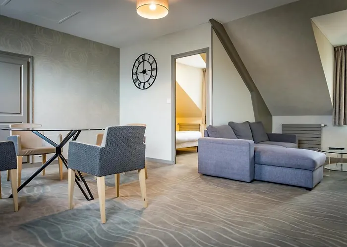 De Brunville Et La Table Du Grand Luxembourg Bayeux