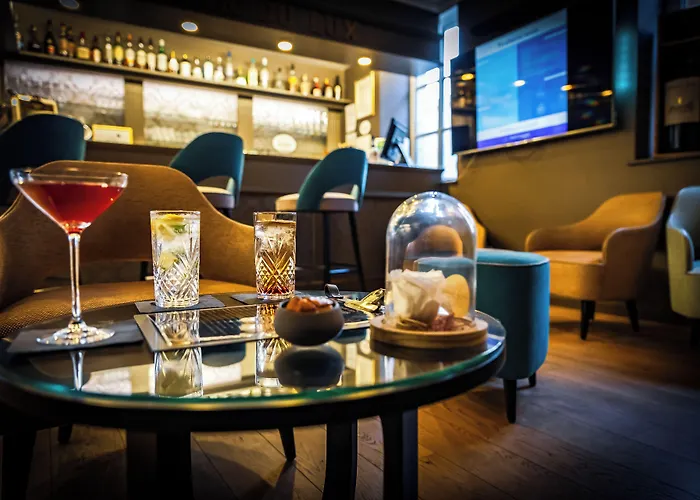 Hotel De Brunville Et La Table Du Grand Luxembourg 3*