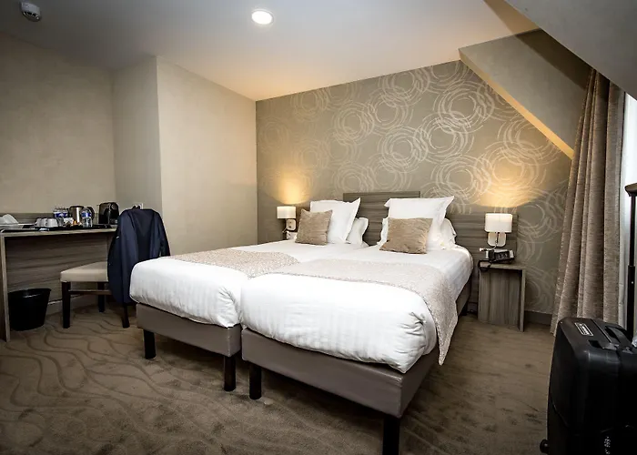 De Brunville Et La Table Du Grand Luxembourg Bayeux