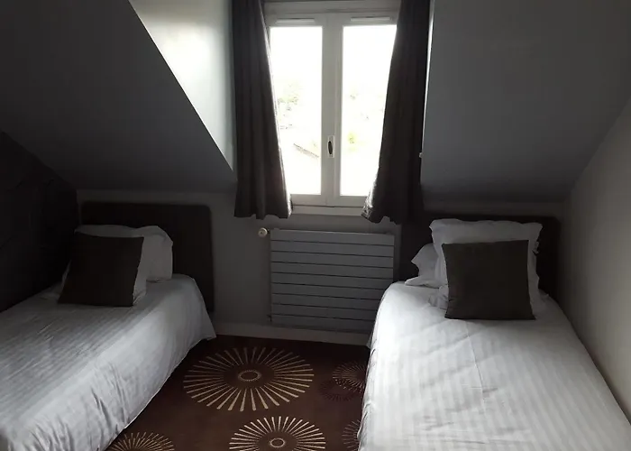 De Brunville Et La Table Du Grand Luxembourg