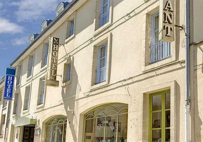 Hotel De Brunville Et La Table Du Grand Luxembourg Bayeux